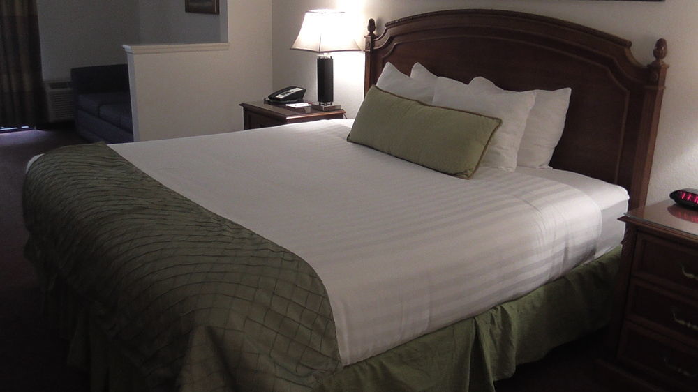 Ramada By Wyndham Kissimmee Downtown Hotel エクステリア 写真