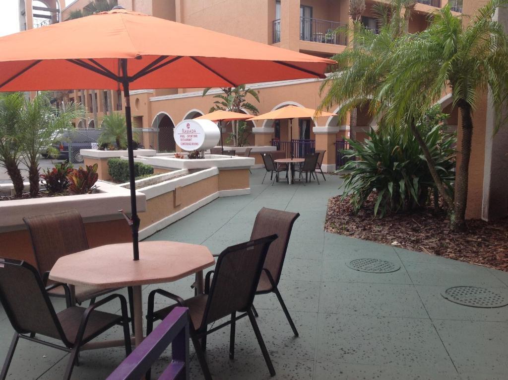 Ramada By Wyndham Kissimmee Downtown Hotel エクステリア 写真