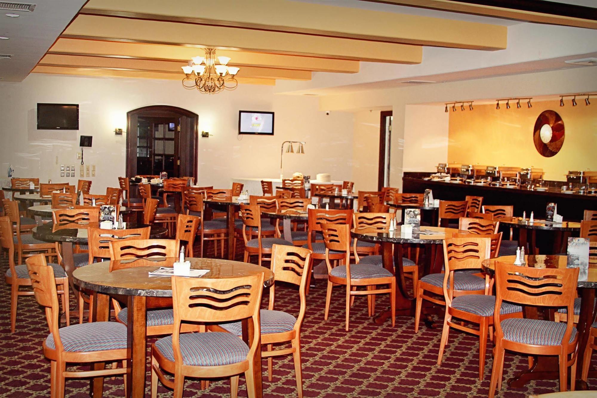 Ramada By Wyndham Kissimmee Downtown Hotel エクステリア 写真