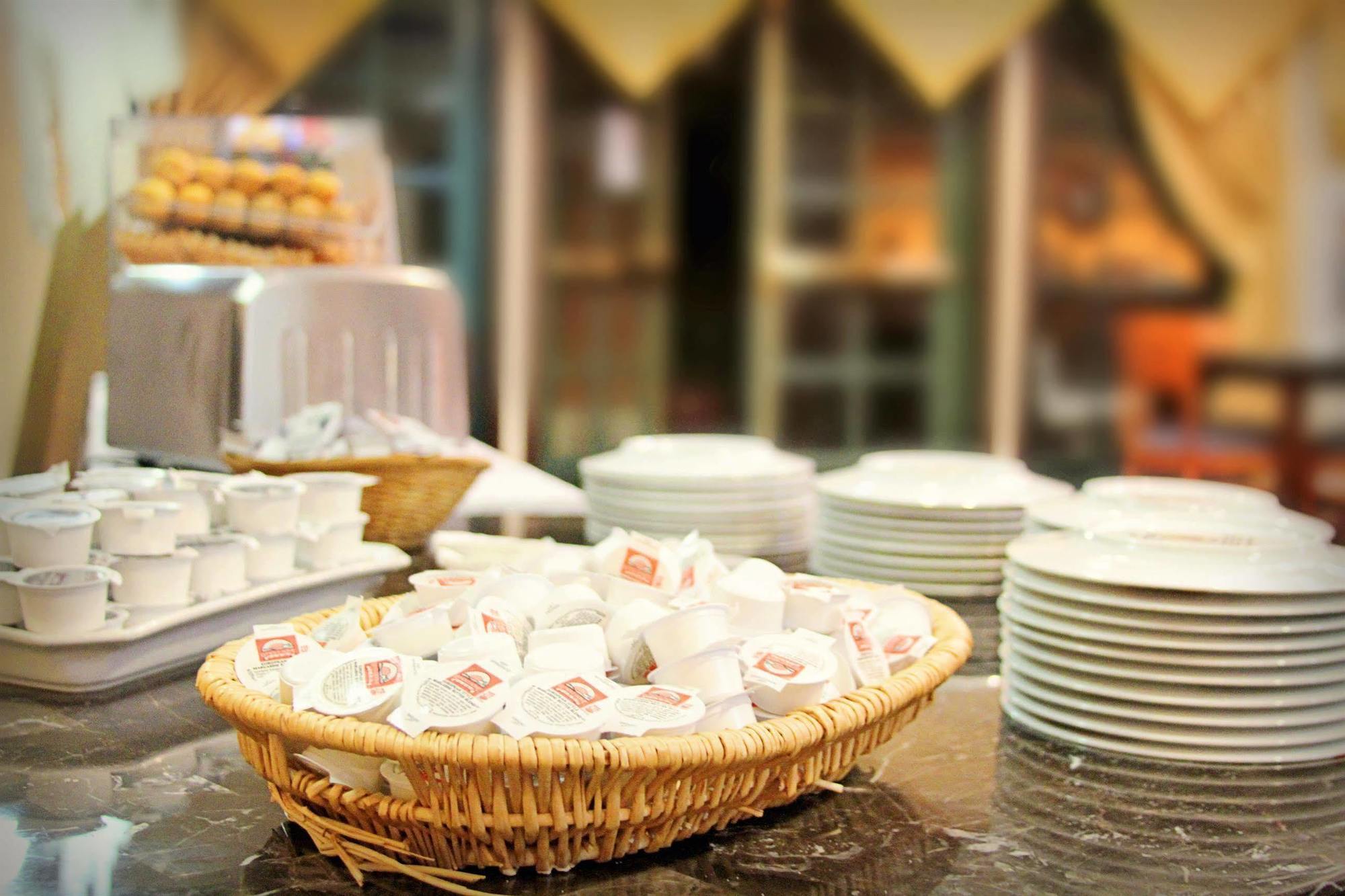 Ramada By Wyndham Kissimmee Downtown Hotel エクステリア 写真