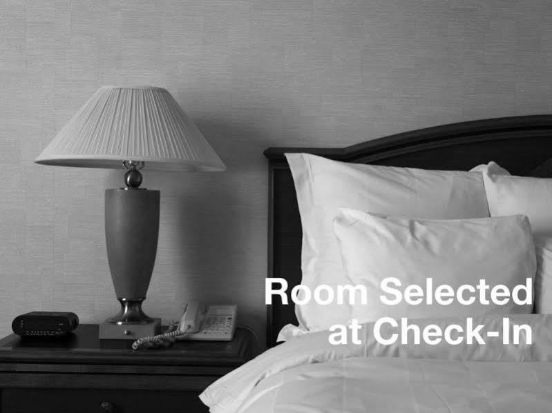 Ramada By Wyndham Kissimmee Downtown Hotel エクステリア 写真